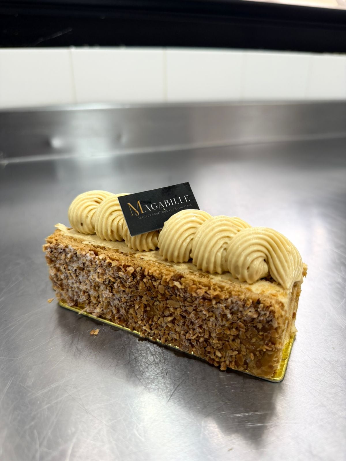 Bûche pistache, pâtisserie de réveillon en villa à Marrakech