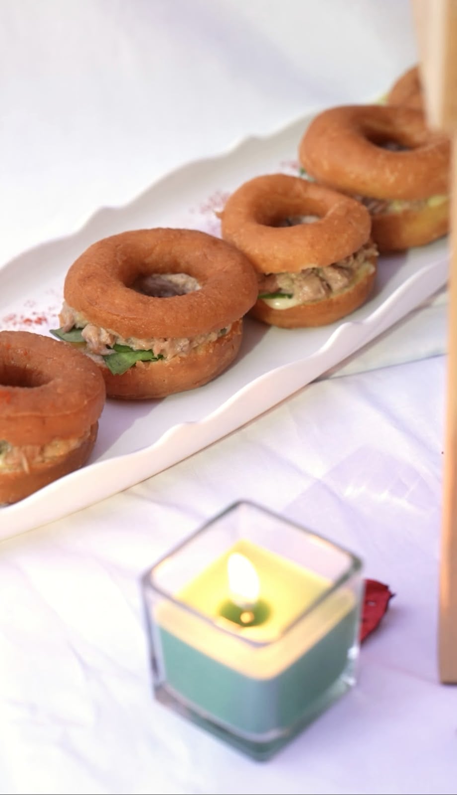 Mini-bagels garnis, pièce cocktail dînatoire à Marrakech