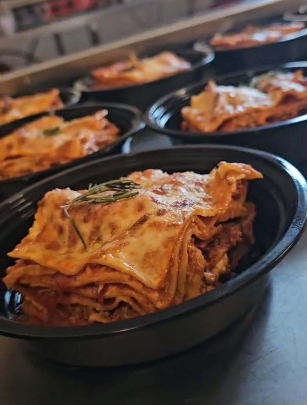 Pastilla feuilletée, cuisine marocaine traiteur Maison Maga Gourmet Marrakech